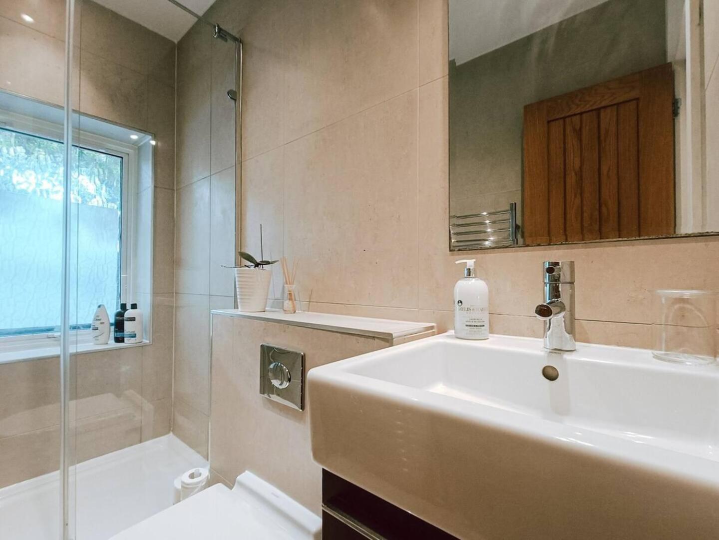 The Sandy Studio Flat In Petersham Strawberry Hill Εξωτερικό φωτογραφία